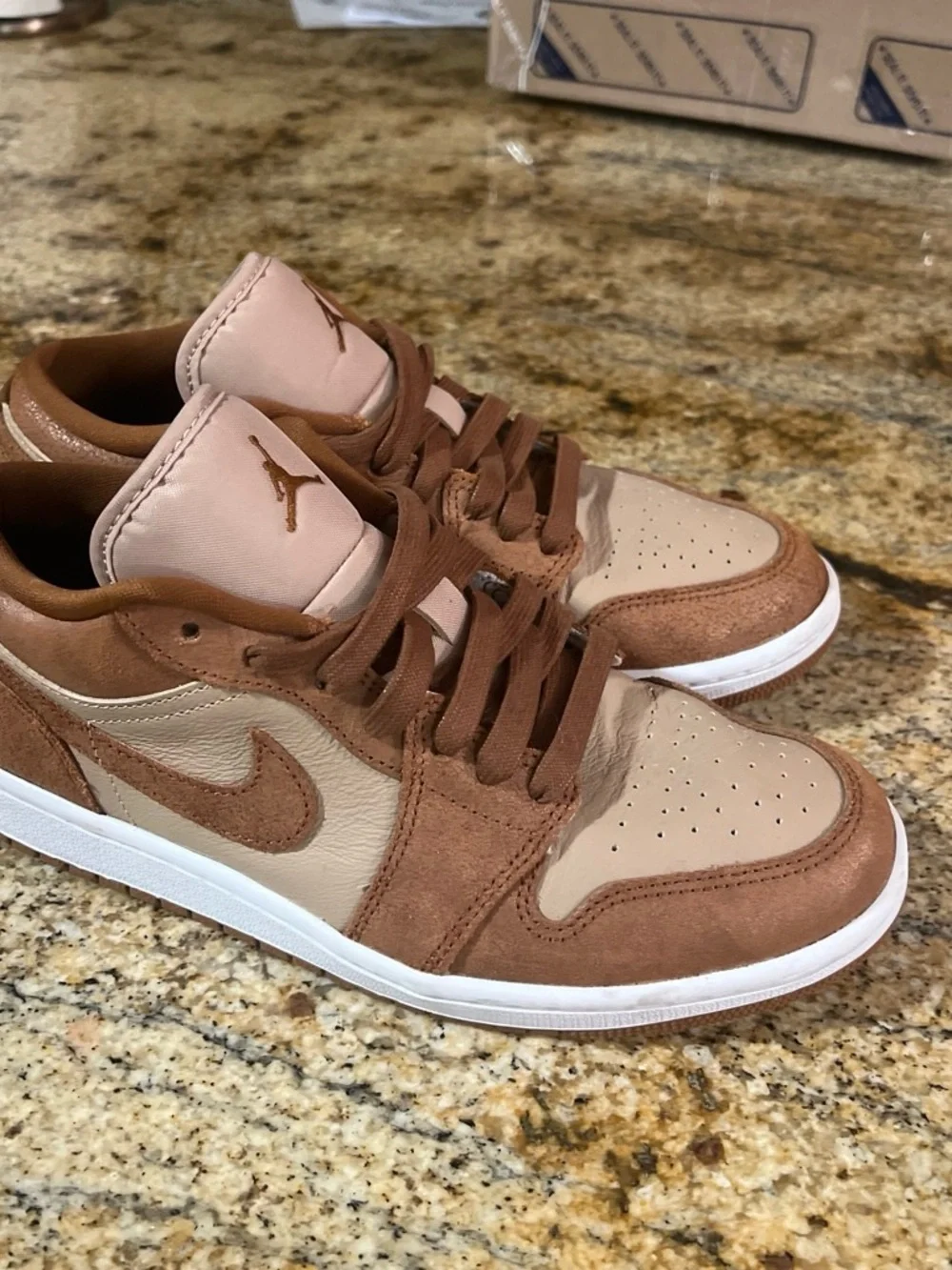 Nike Men's Low-Top Sneakers in Brown and Cream